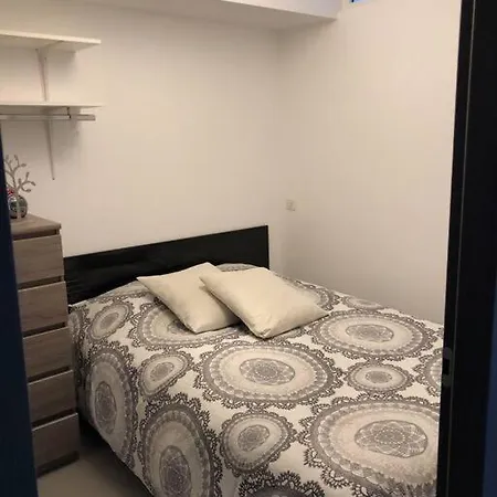 T2 Recent Climatise A 100m Du Port 公寓 *