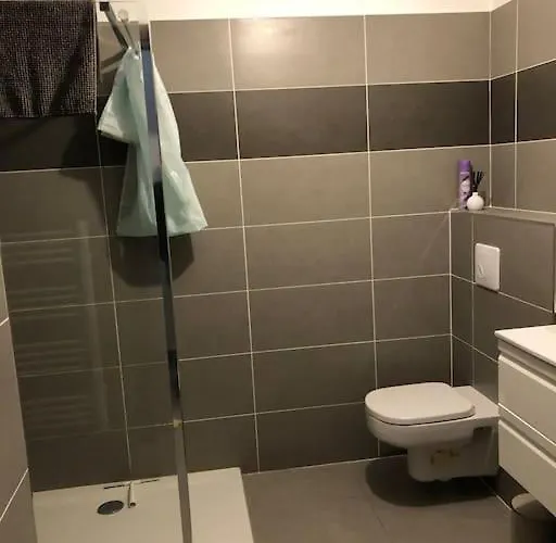 T2 Récent Climatisé à 100m Du Port Apartamento *